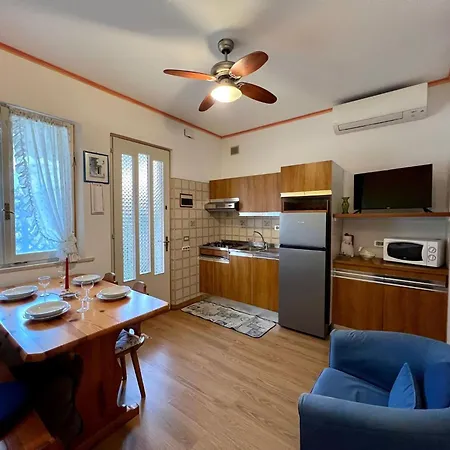 Relax In Our Charming Patio In Lignano